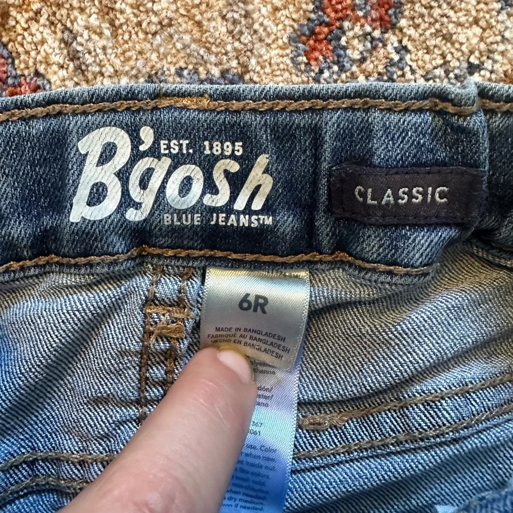 Osh Kosh kids blue denim classic style jeans size 6 regular adjustable waist